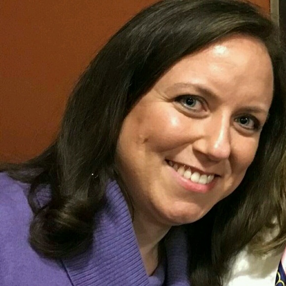 Meet your Posher, Jen - Picture 1 of 1